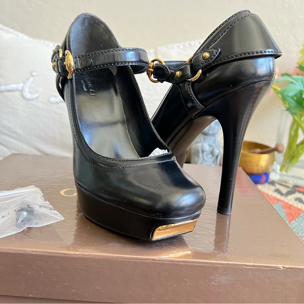 GUCCI Docollete Tocco8 Vitello Nero leather Ankle Strap Heels